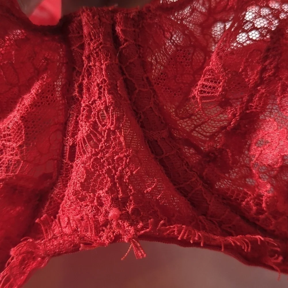 Victoria's Secret Dream Angels Push Up Without Padding Bra Red 34DDD Lacy